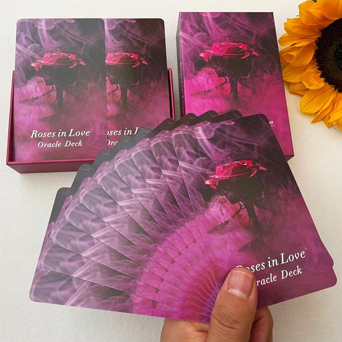 Roses in Love Oracle Cards Deck, Oracle Cards for Beginners, Oracle Deck Help You delve into Your Love Life and Help You Move Towards Your Highest self.